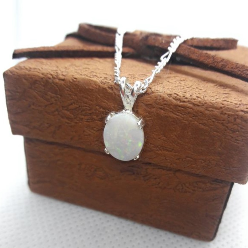 OPAL PENDANT